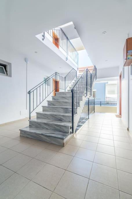 Urban Apt Next University 4 Heraklion  Bagian luar foto